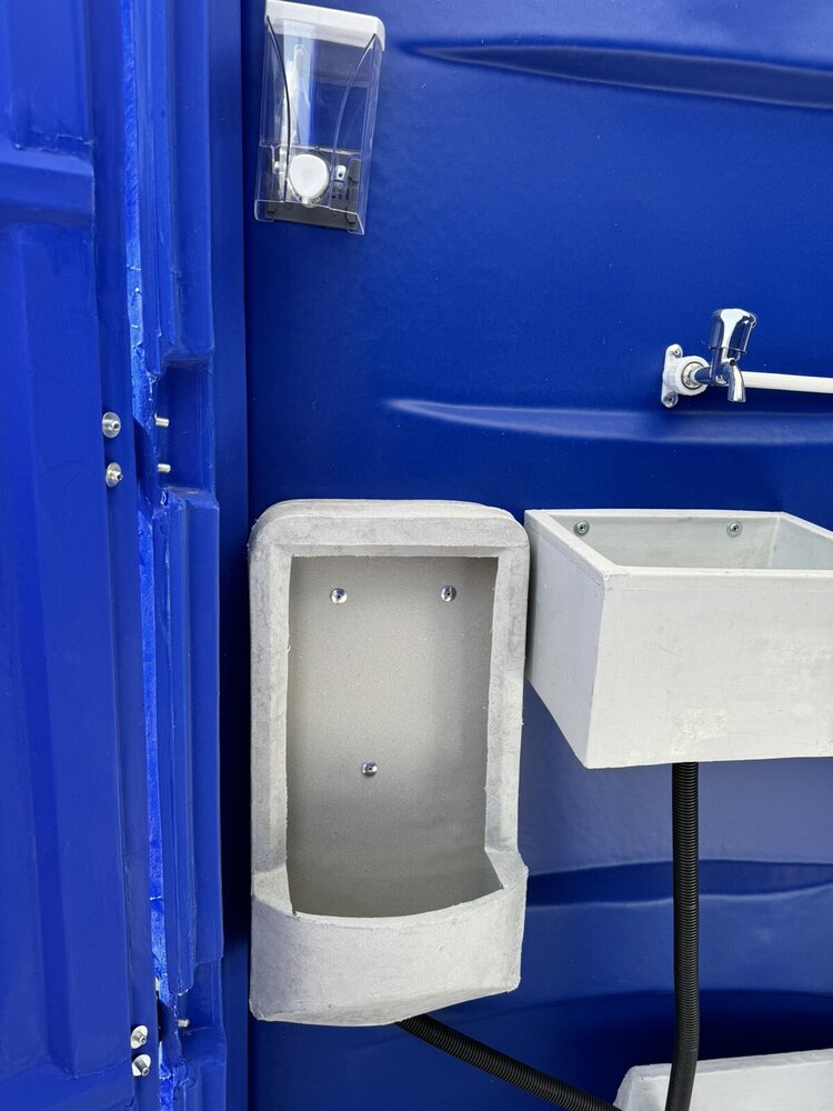 МОБИЛНА WC КАБИНА